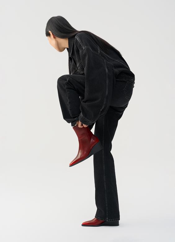 VAGABOND "Aino Boot" (Red)