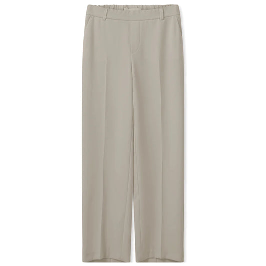 Chic pants with elasticated waist and belt loops with straight leg and slant pockets .