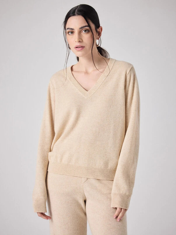 oversized cashmere knit with V neck