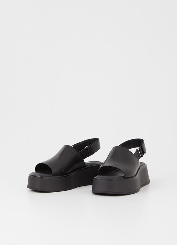 Courtney black chunky slingback leather sandal by Vagabond Shoemakers. Style and comfort in one sandal. Extra height.