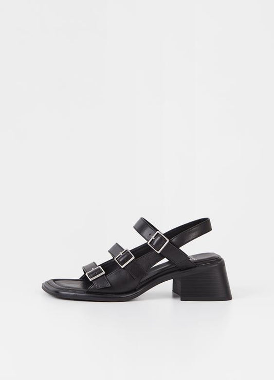 Ines Buckle strappy black leather sandal by Vagabond. A super comfortable fit with padded foot bed . Achieve a great fit with the adjustable straps.