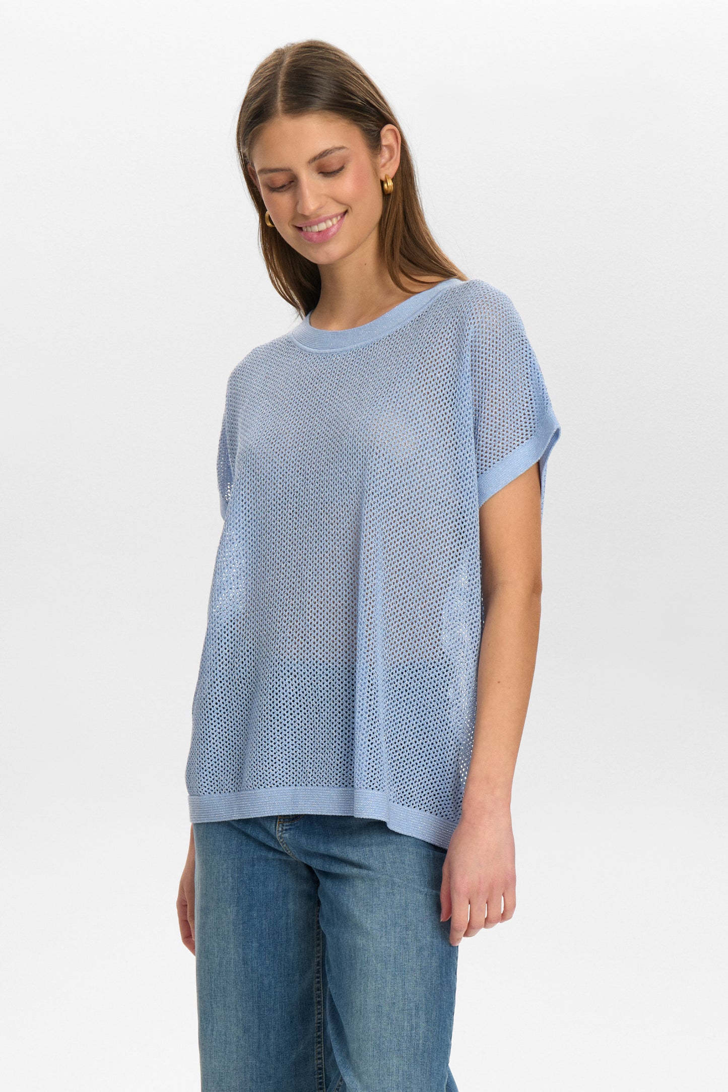 Oversized loose fitting open summer knit with round neck