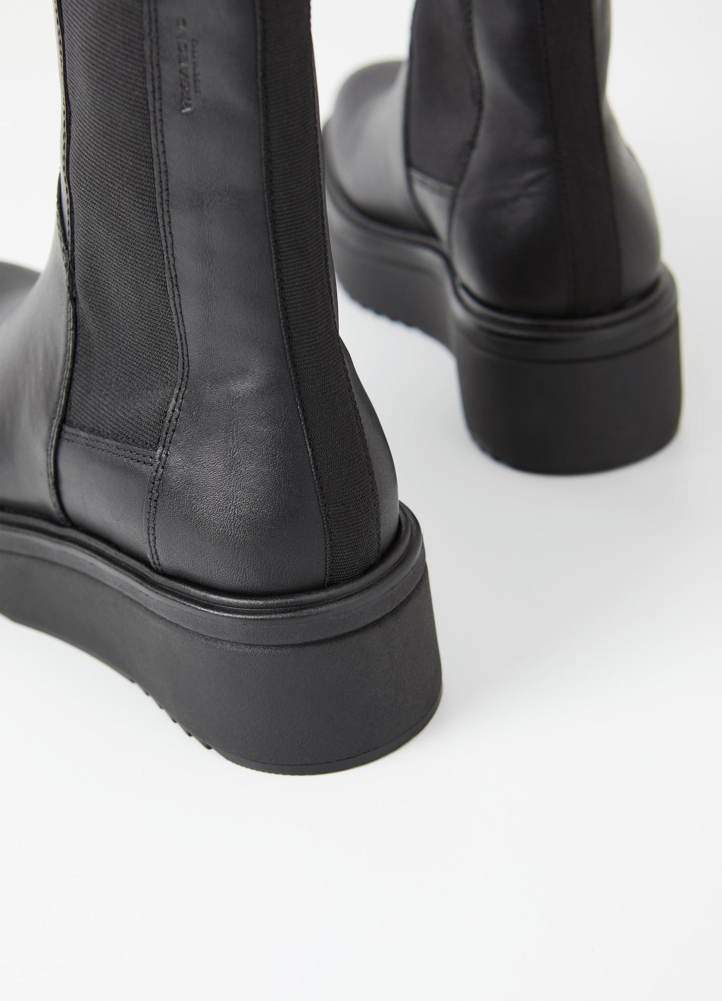 VAGABOND "Tara Leather Ankle Boot" (Black)