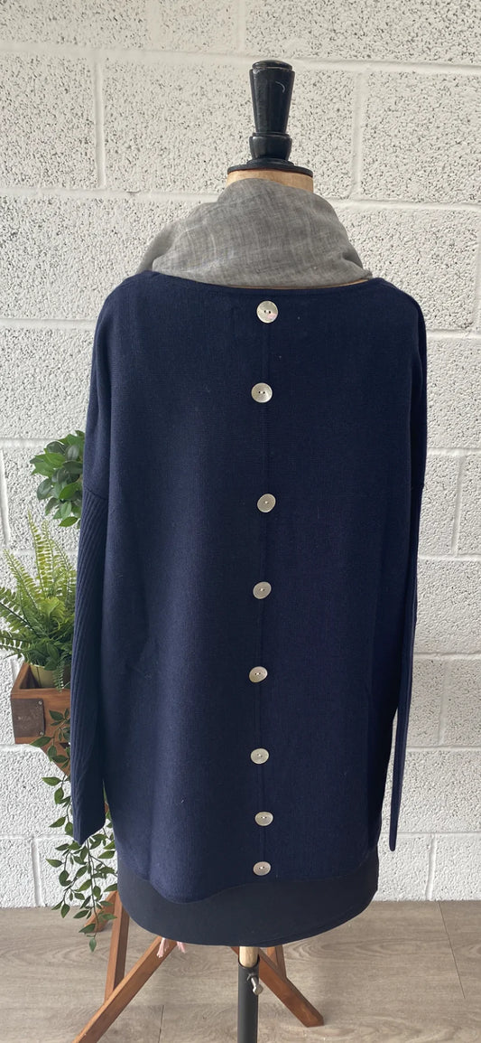 one size button back knit with no wool